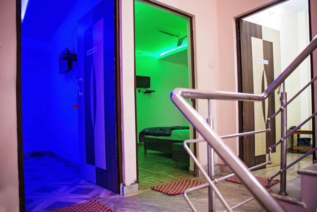 Assi River Guest House Bénarès Extérieur photo